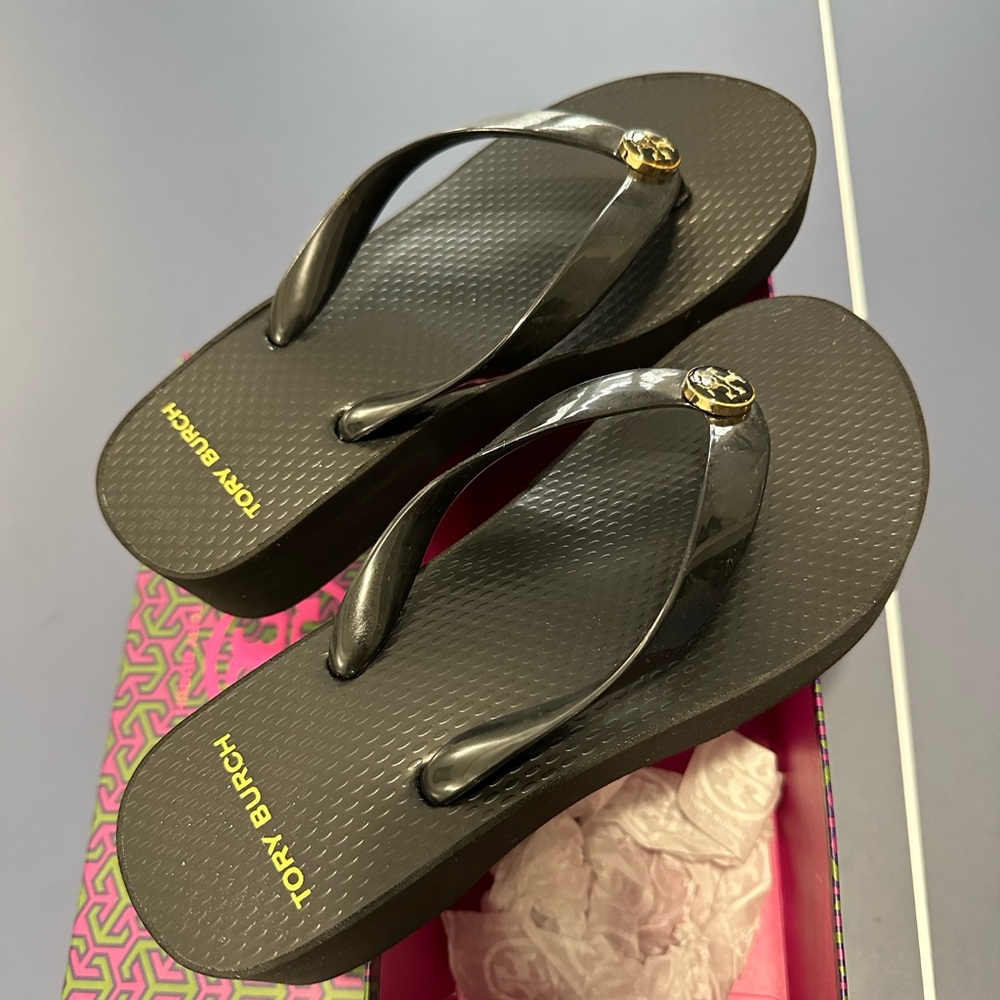 Tory Burch Slippers New size 5M